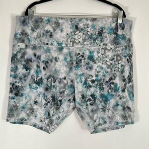 Lululemon Blue & White Kaleidofloral Multi Align Shorts 8”